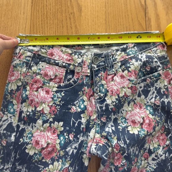 Seven7 Floral Print Skinny Jeans Denim Blue Pink Womens Size 4 Flowers Pants - Picture 7 of 9